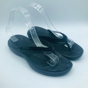 Crocs women’s black flip-flops‎ size 6